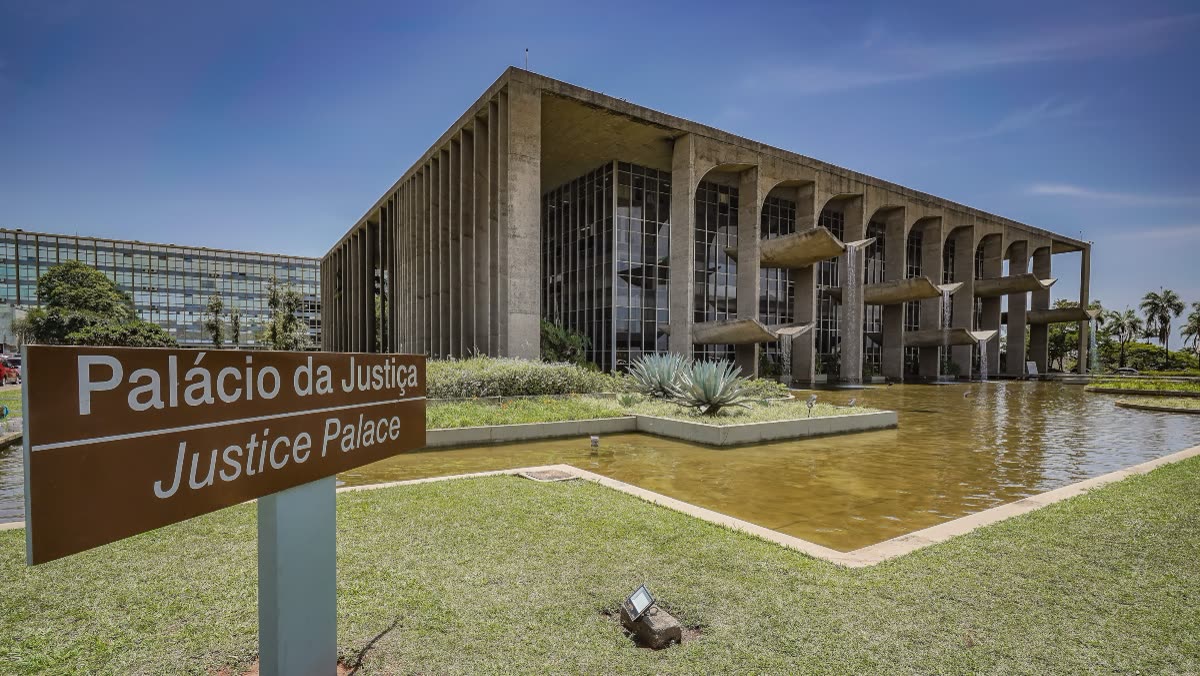Governo pede que a ANPD fiscalize seis jogos com caixas de recompensa parecidas com apostas